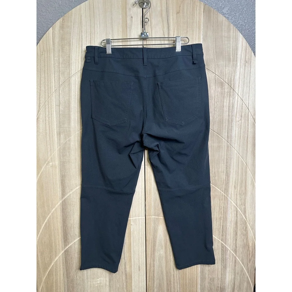 Lululemon Mens‎ Black ABC Commission Cropped Pants Size 31  x 24 Stretch